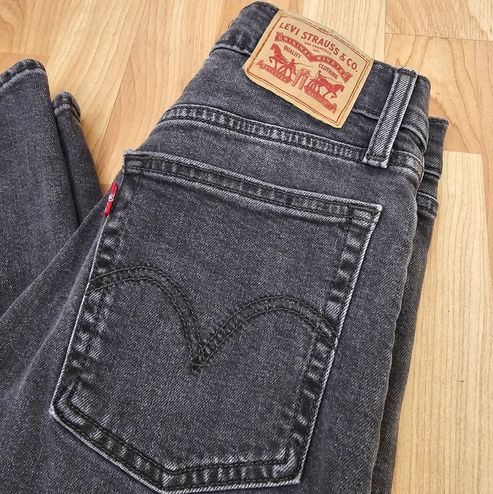 Vintage Levi Strauss Dark Wash denim jeans size 26 - Picture 5 of 7